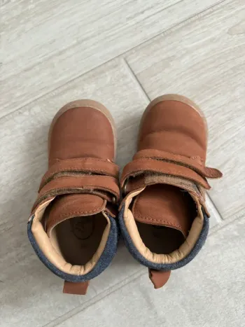 chaussures montante pointure 22