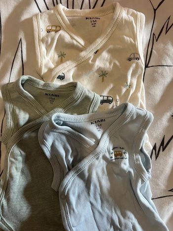 Lot de 3 bodys débardeur