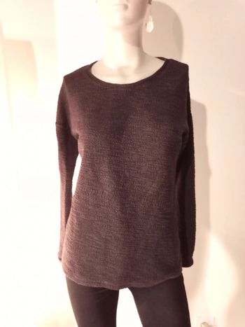 Très joli petit pull mi saison 🥰