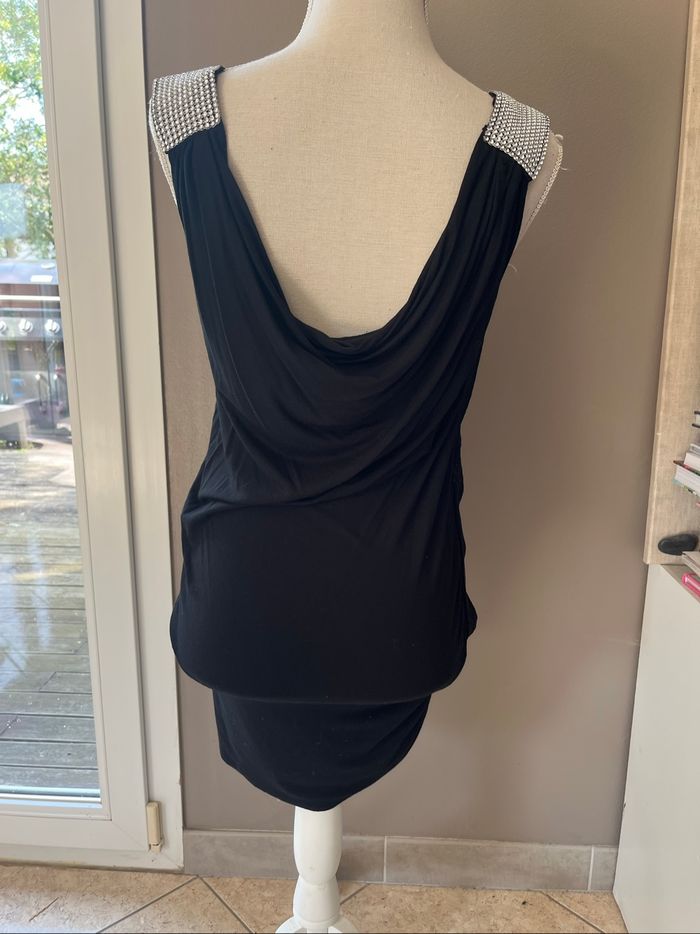 Petite robe noire taille 40 - photo numéro 2