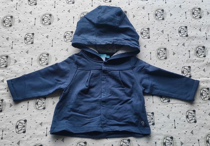 Veste bleu marine taille 3 mois