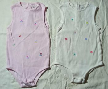 lot de 2 bodies sans manche Kiabi