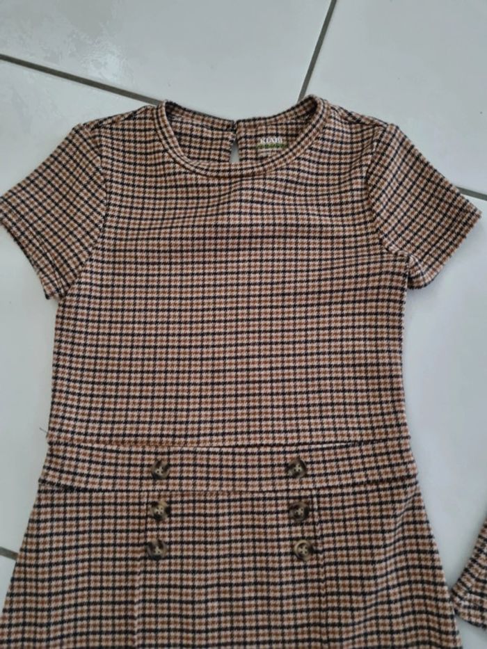 Robe et jupe kiabi 8 ans - photo numéro 4