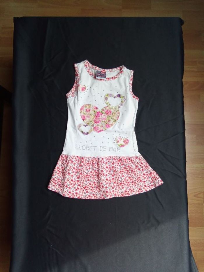 Robe courte sans manche neuf sans étiquette