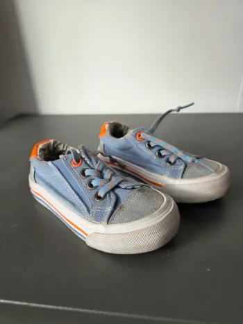 Basket garçon taille 23