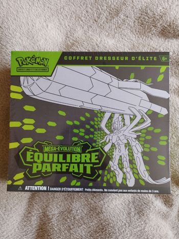 ETB pokémon méga évolution équilibre parfait neuf 