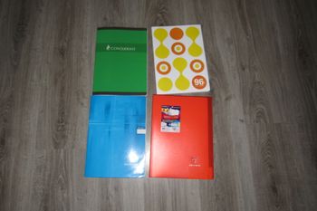 LOT DE 4 GRANDS CAHIERS - FORMAT 21 x 29.7 CM - n°26