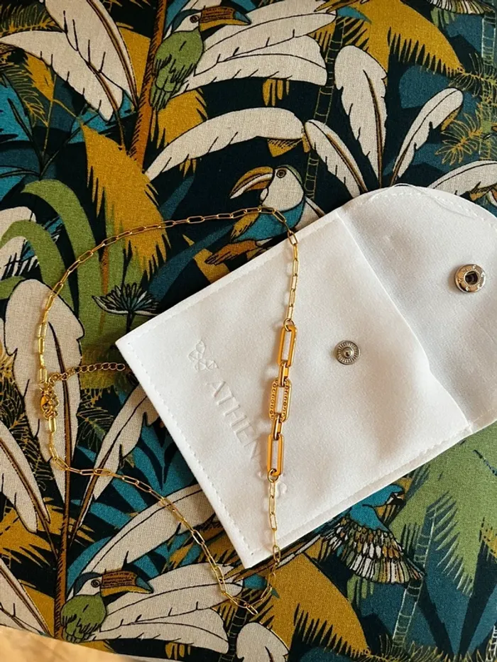 Joli Collier