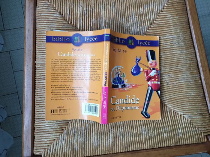 Candide ou l'optimisme de Voltaire éditions Hachette ( biblio lycée) - photo numéro 3