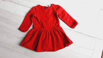 Vêtement fille robe manches longues rouge point étoiles brillantes Okaïdi 5 ans