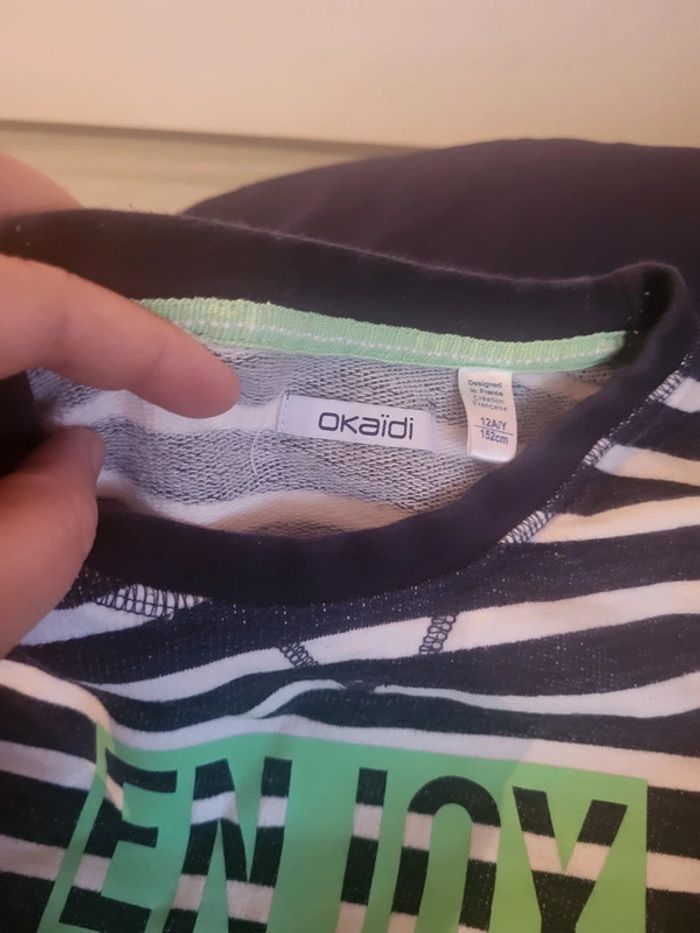 T shirt epais mis une fois 12 ans - photo numéro 3