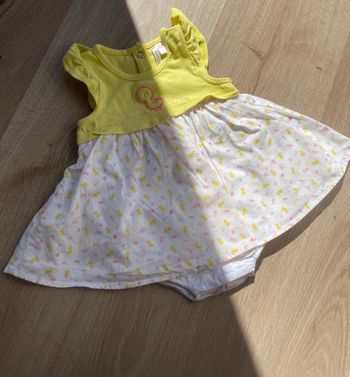 Robe orchestra 3 mois comme neuf