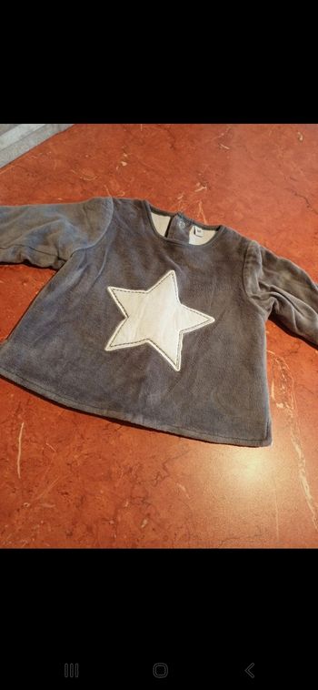 Sweat bébé taille 6 mois