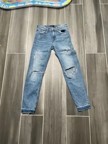 Jeans déchirés h&m