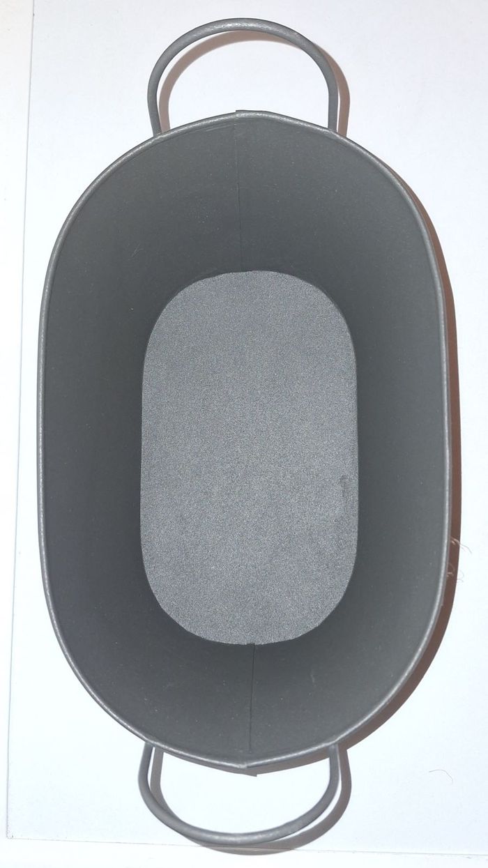 Petite baignoire décorative cottage neuve en métal. couleur gris foncé. - photo numéro 3