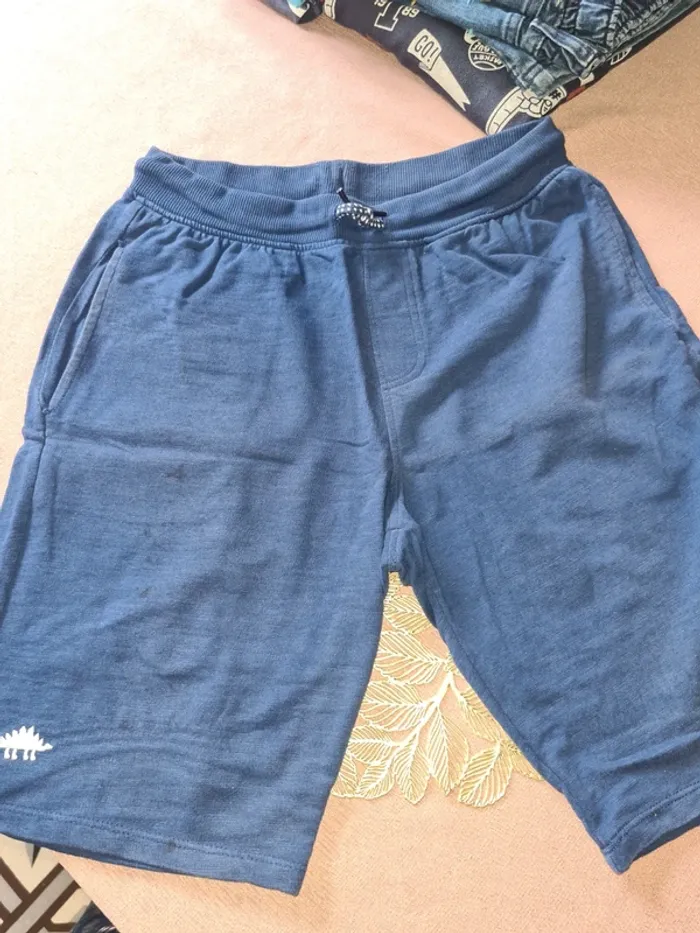 Lot de 2 short 14 ans DPAM 🦕🦖 - photo numéro 9