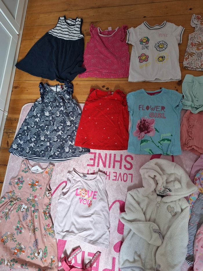 Lot vêtements fille 92cm - photo numéro 4