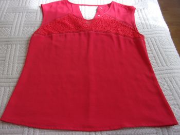 tee shirt sans manche taille M