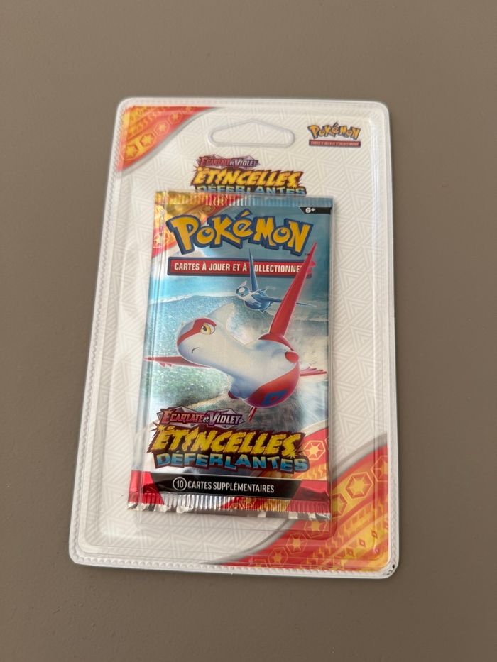 Lot de  5 blister Pokémon écarlate et violet étincelles déferlantes - photo numéro 4