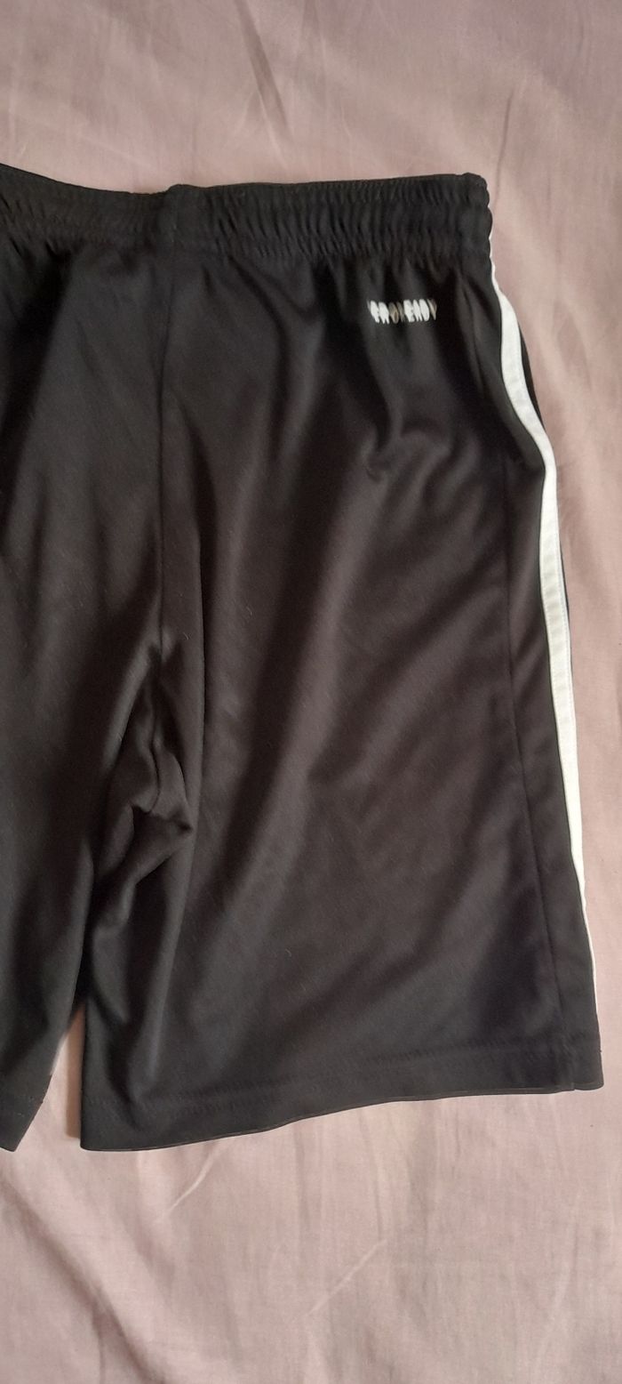 Short adidas - photo numéro 5