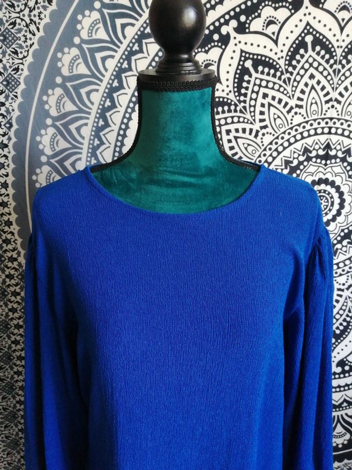 Robe bleue roi manches longues épaules froncés et détails aux poignets / reserved / (S) - photo numéro 3