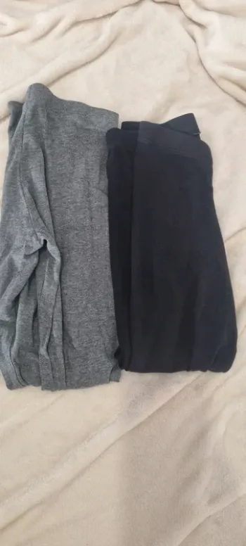 Lot 2 leggings noir et gris