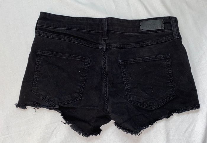 short en jeans NVY jeans taille 36 valeur 60 euros - photo numéro 3