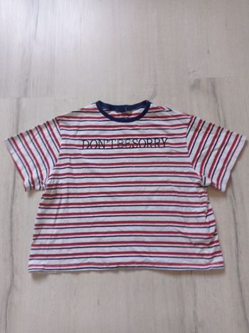 Tee-shirt court marque Kiabi taille XS ENFANT (14 ans)