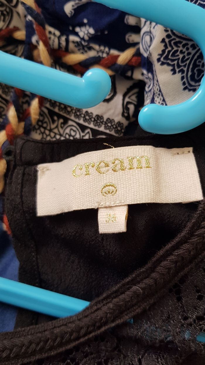 Robe noire - photo numéro 3