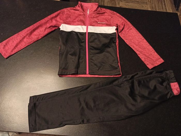 Ensemble survêtement sport