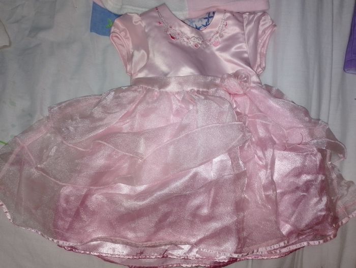 Vêtements divers 9 mois TBE - photo numéro 3