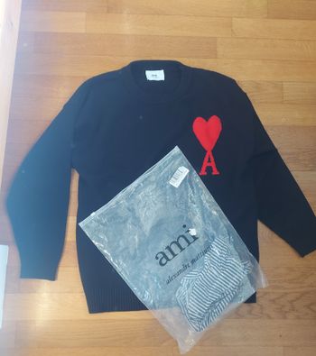 Pull ami paris 