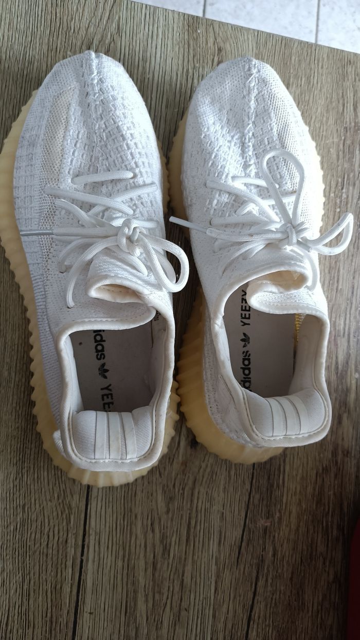 Chaussure adidas yezzy nike - photo numéro 1