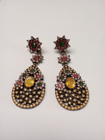 Boucles d'oreille gouttes multicolores