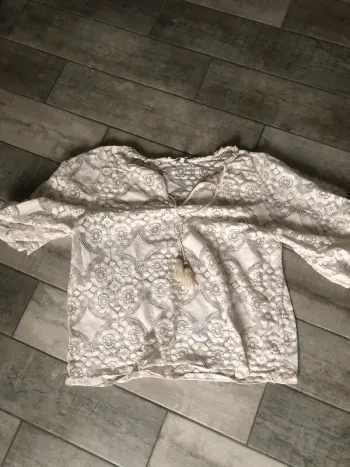 Haut femme dentelle et bohème TBE Taille XL