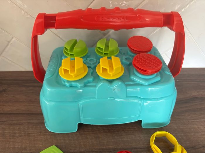 Jeux outils bébé clémentoni super état