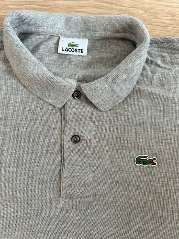 Pull/polo Lacoste manches longues gris clair – taille 6 – parfait état - photo numéro 6