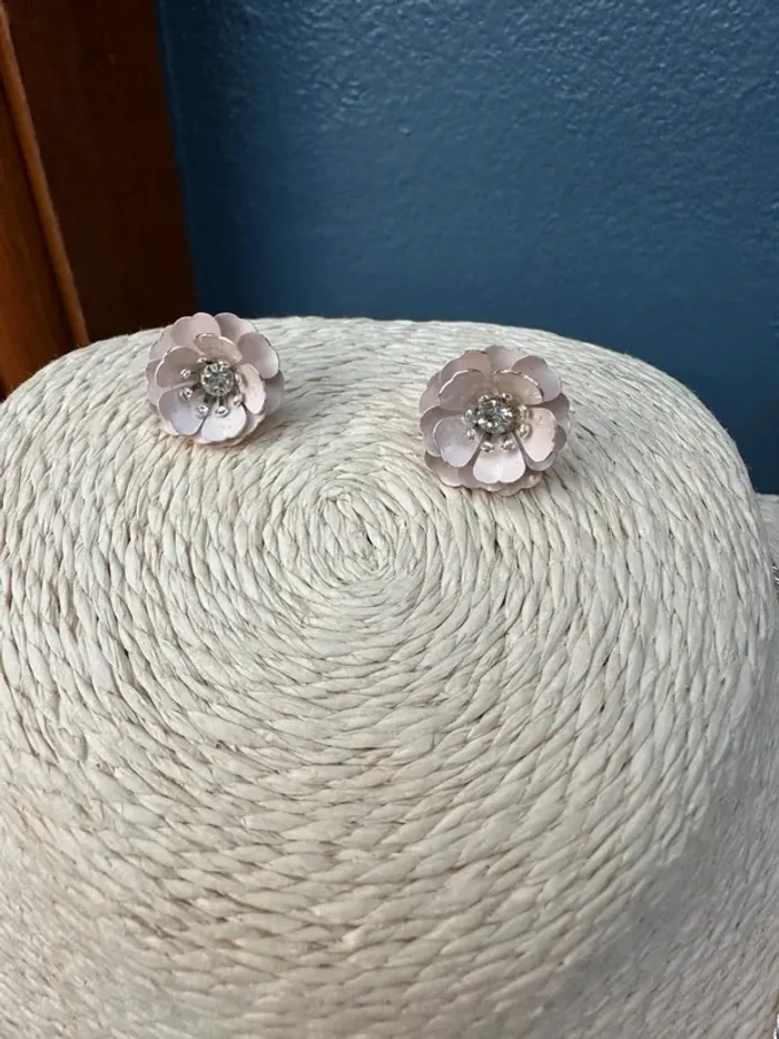 Parure collier + boucles d'oreilles fleur rose pale - photo numéro 7