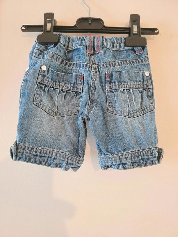 Magnifique petit Short en jeans jbc taille 12 mois - photo numéro 4