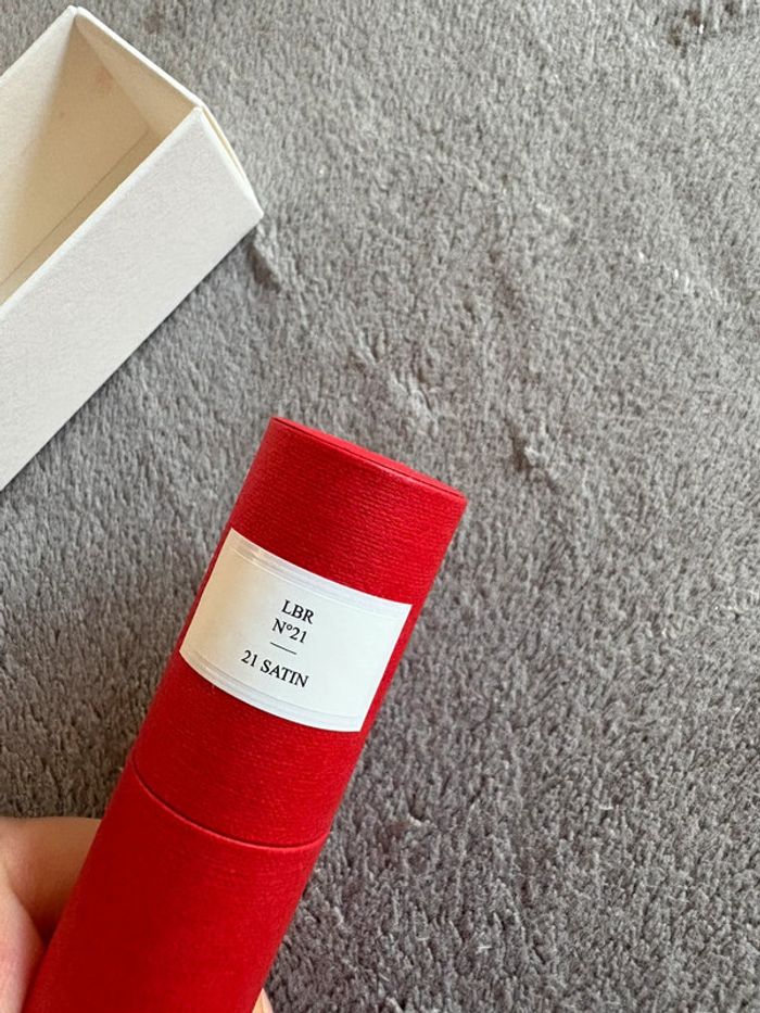 Rouge à lèvres La Bouche Rouge neuf - photo numéro 4