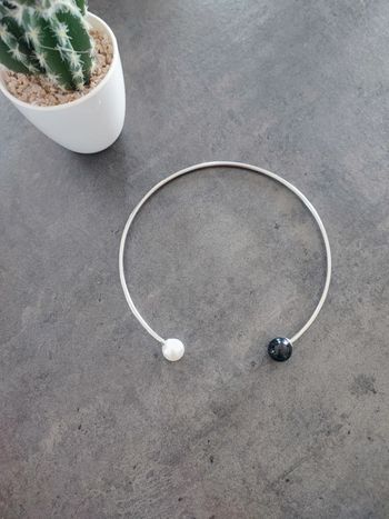 Collier tour de cou rigide Zara
