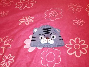 bonnet tête de félin gris original