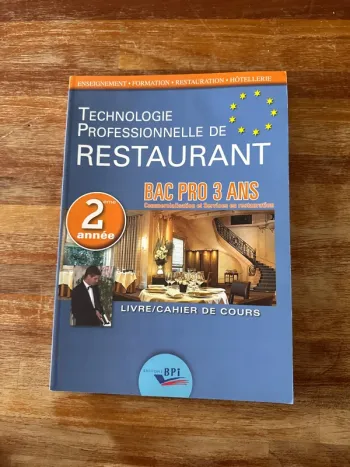 Livre, technologie professionnelle de restaurant bac pro trois ans