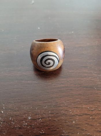 Bague en bois d'olivier