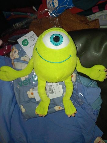 Peluche bob de monstre et compagnie pas de vinted go