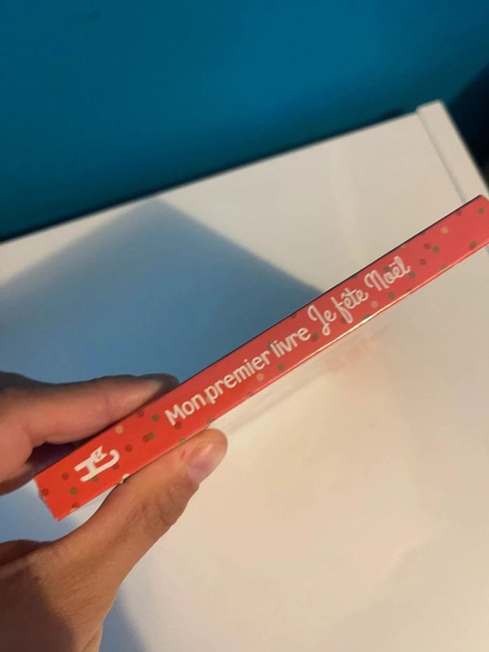 Livre bébé neuf sous blister mon premier livre je fête Noël - photo numéro 2