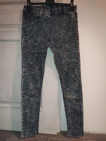 Pantalon noir et gris