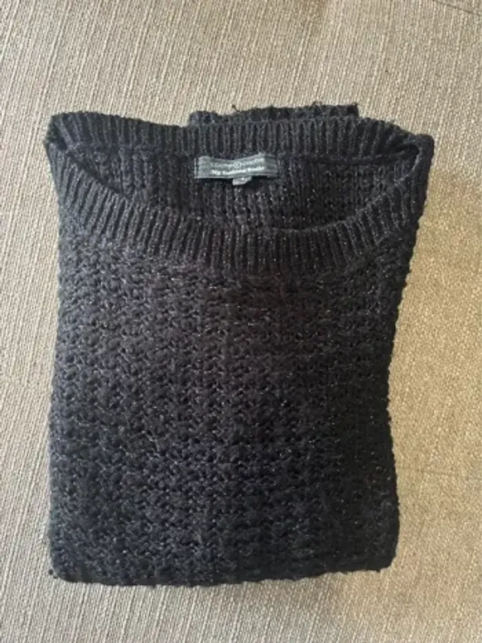 Pull maille noire liseré doré S - photo numéro 7