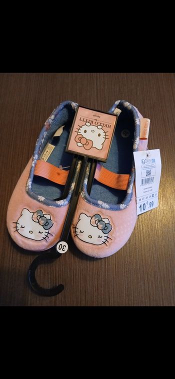 Chaussons fille hello kitty 30