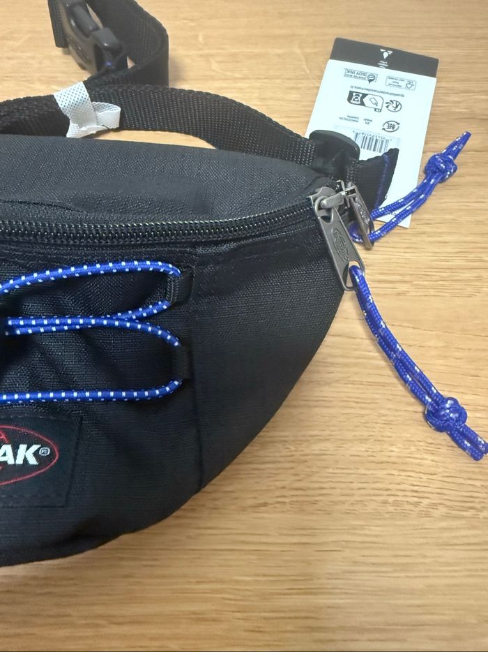 Sac banane eastpak neuf - photo numéro 4